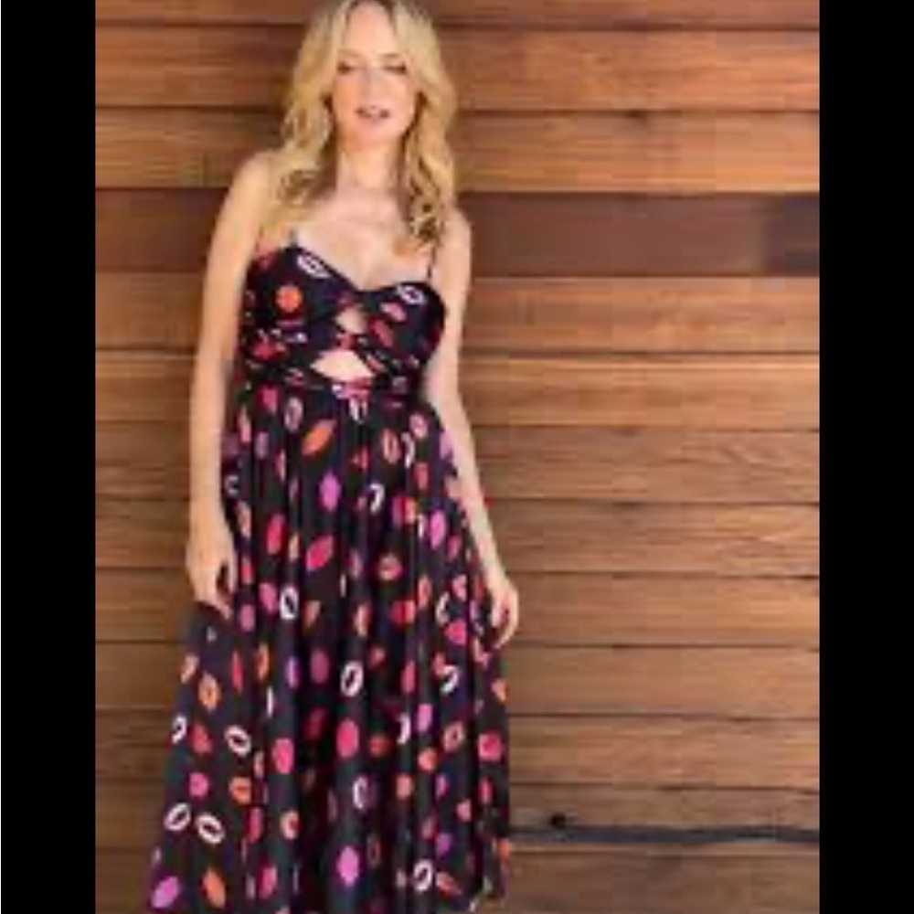 Amur Afra 👄 Dress - Picture 5 of 5